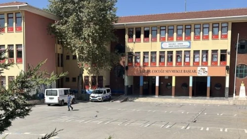 Gebze’de ekler yiyen 5 öğrenci zehirlendi