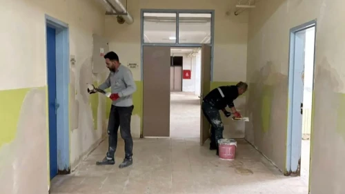 Körfez belediyesi Rıfat Ilgaz İlkokulunu yeniledi