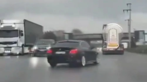 Kocaeli'de drift yaparken direksiyon hakimiyetini kaybetti