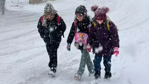 İzmit taşımalı eğitime kar nedeniyle ara verdi