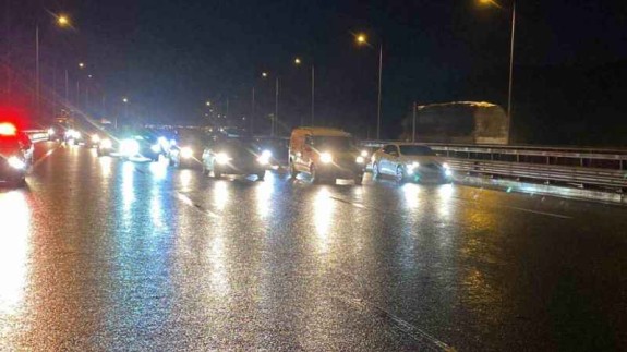 Rehine krizi sebebiyle kapanan Kuzey Marmara Otoyolu 3 saat sonra açıldı