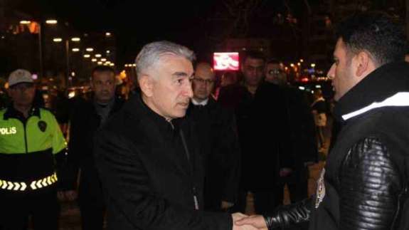 Emniyet Müdürü Yılbaşında Dışarı Çıktı