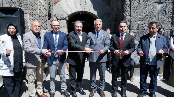 Erzurum'da Geleneksel Türk El Sanatları Karma Sergisi açıldı: Nadir eserler göz kamaştırıyor