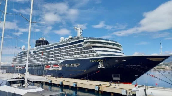 Bodrum Limanı'na lüks gemi 'Explora I' yanaştı: 590 yolcu Samos'a doğru yola çıkıyor