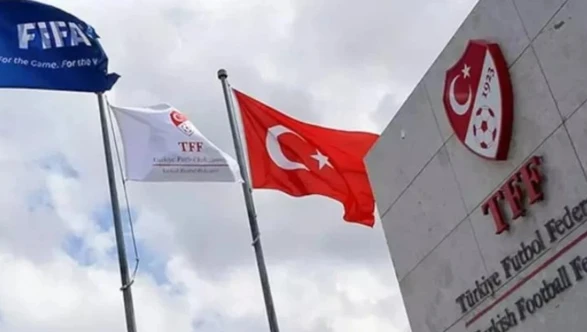 Bahis oynayan 22 hakem PFDK'ye sevk edildi