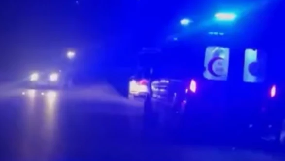 İlimtepe’de otomobil yoldan çıktı