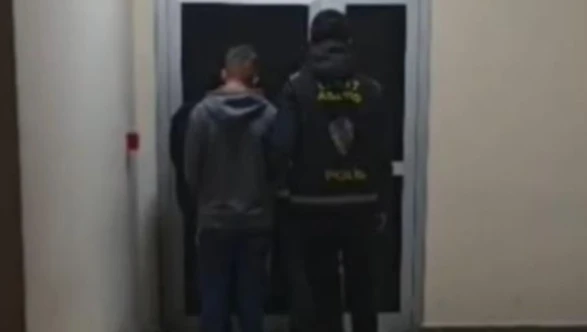 İzmit'te yasa dışı bahis reklamı yazan 2 kişi yakalandı