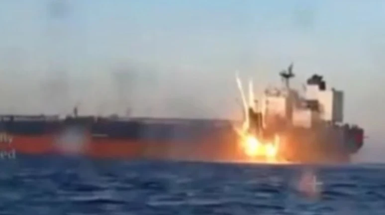 Kefken açıklarında gemi vuruldu