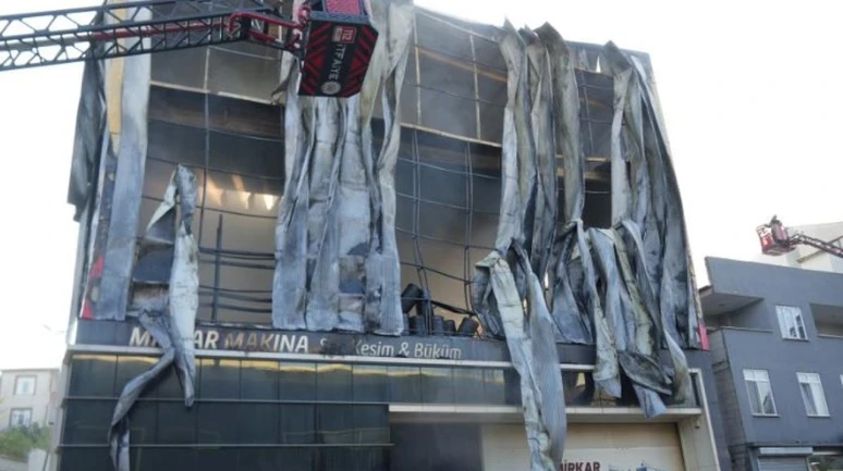 Kocaeli yangınında 7 kişi açığa alındı