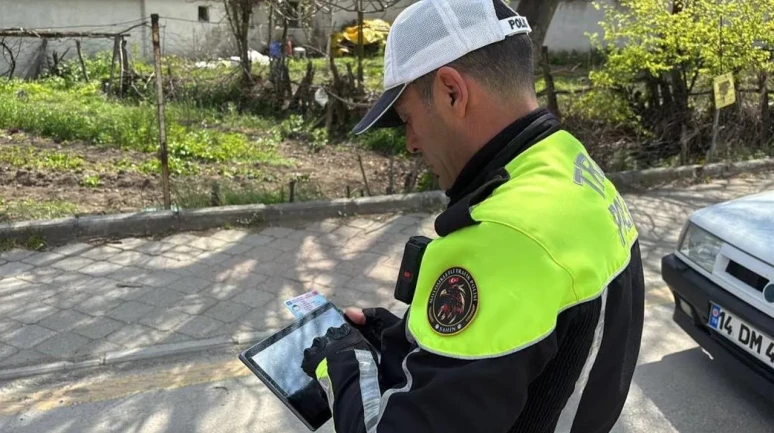 Bolu'da 3 bin sürücüye 10 milyon liralık ceza yağdı