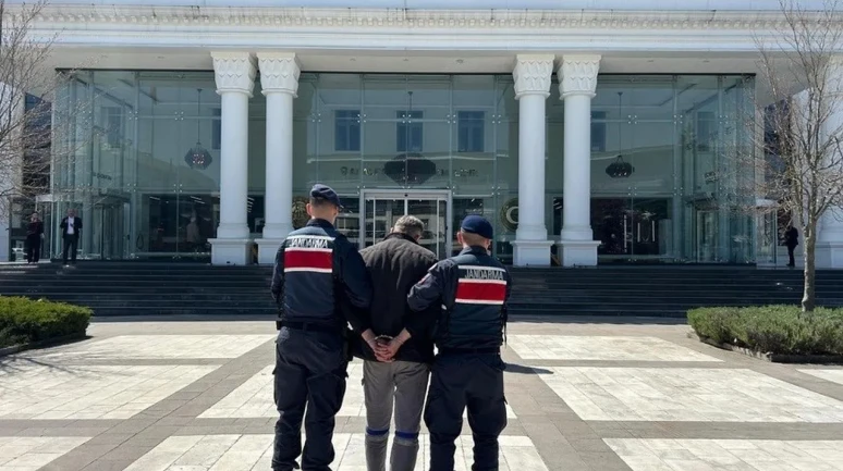Düzce'deki yangının şüphelisi çalılıkta kıskıvrak yakalandı: Sabıkası kabarık çıktı