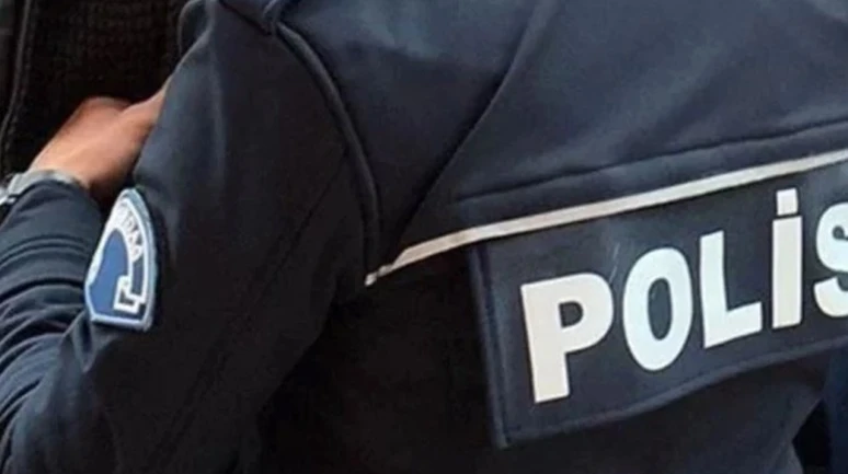 İş merkezine polis baskını üç kişi yakalandı