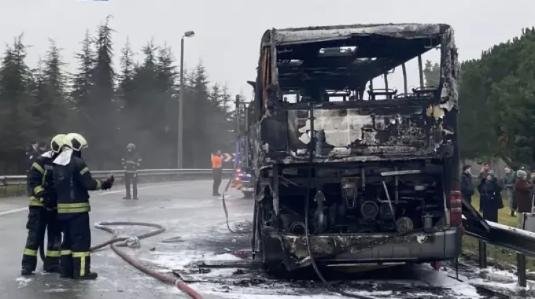 Kocaeli’de otobüs yangın faciasını önledi