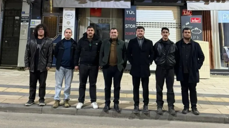 Derince’de Terörü Lanetleyen Gençlere Gözaltı Şoku: İYİ Parti’den Sert Tepki